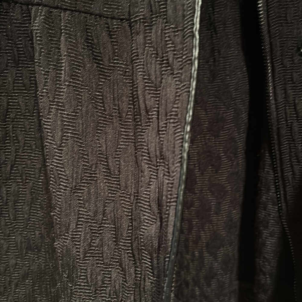 Lightweight Jacket - Picture 3 of 6
